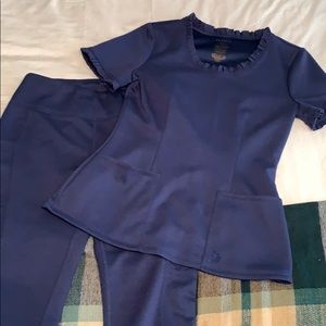 Jaanuu scrub set